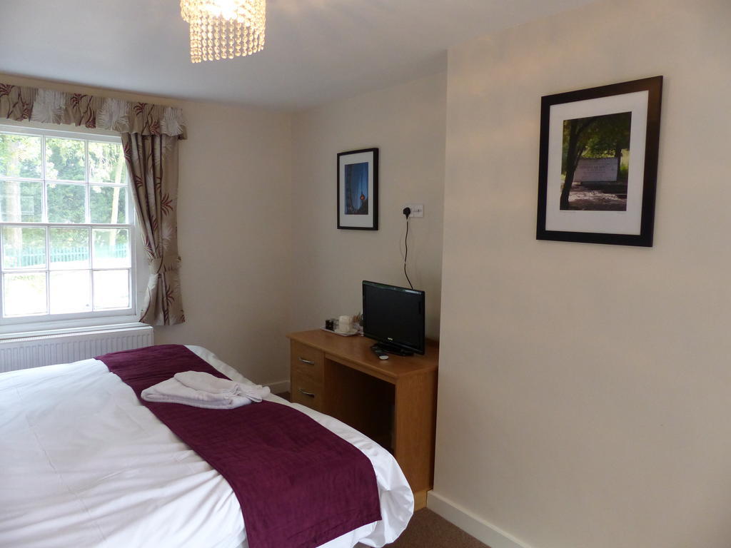 The Sun Inn Englefield Green Oda fotoğraf